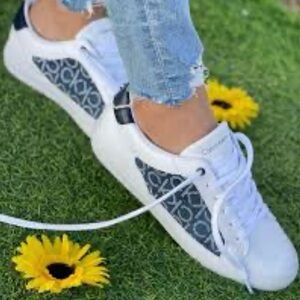 Calvin Klein White and Navy Blue Sneakers Sporty women’s Shoes.